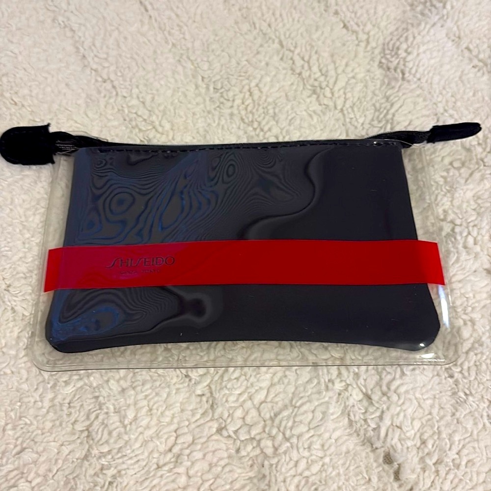 New Shiseido Mixed Media PVC & Inner Black Fabric Zippered Beauty Pouch